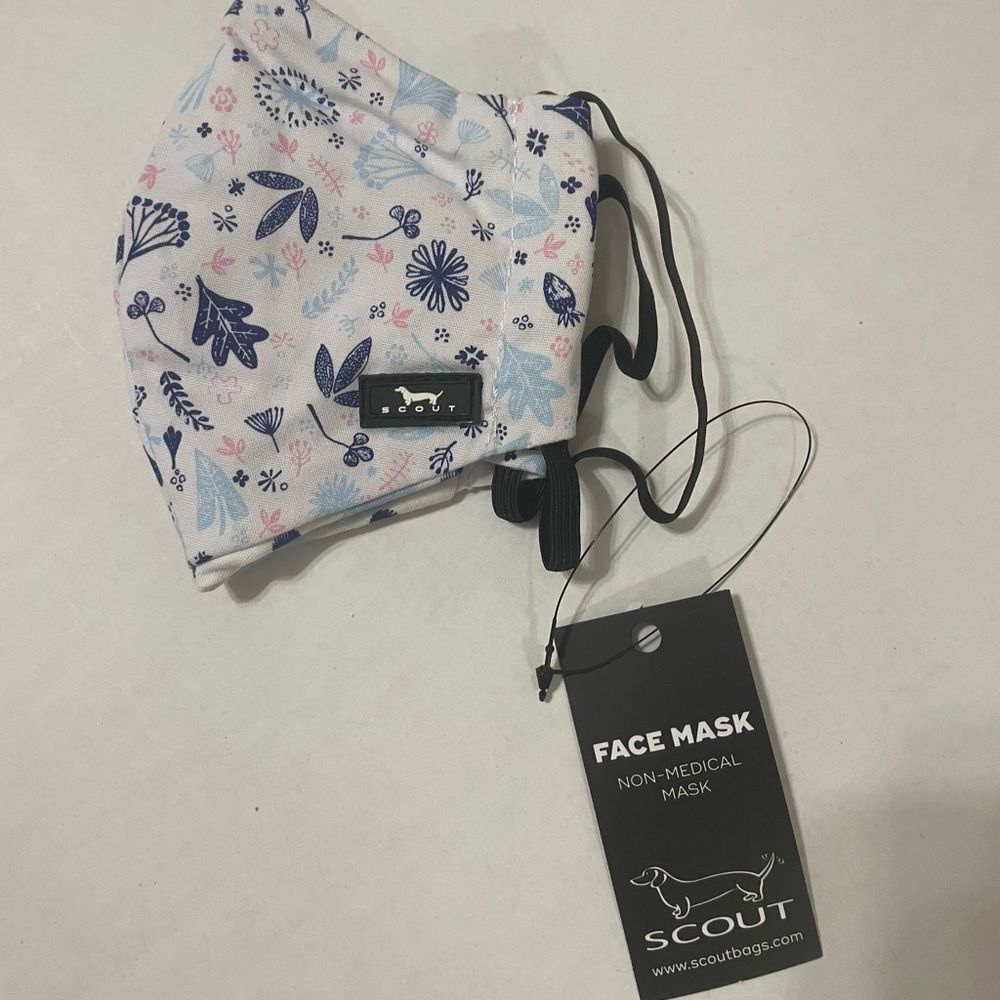 NWT Scout Bags non-medical face mask, botany white blue pink new Bundle of 5
